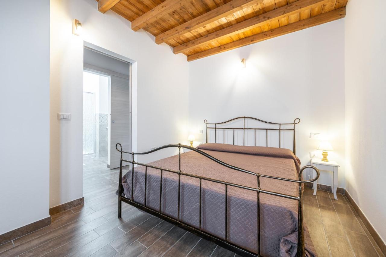 Casa Giovanna San Giovanni Suèrgiu Buitenkant foto