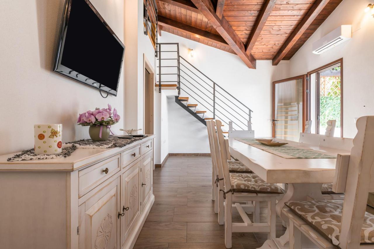 Casa Giovanna San Giovanni Suèrgiu Buitenkant foto