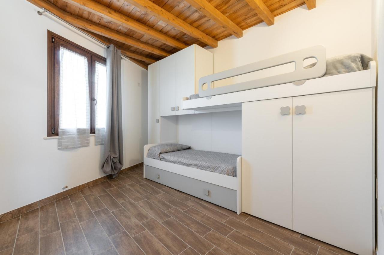 Casa Giovanna San Giovanni Suèrgiu Buitenkant foto